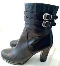 Sale! $6.00! Bandolino Black Boots 3.5" Heel Platform SZ 7.5 Side Zip Leather