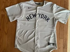 New ListingNew York Yankees Nike Field Of Dreams Jersey Aaron Judge- Men’s Large