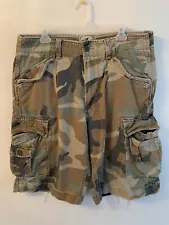 American Eagle Longer Length Camouflage Cargo Shorts Mens 34 Y2K Snap Buttons