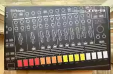 Roland TR-8 Rhythm Performer Aira TR-808 TR-909 Analog Sequencer Drum Machine