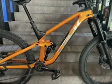 Trek Slash 9.8 Gen 5