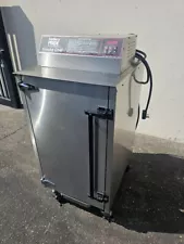 Southern Pride SC-200 Stainless Commercial Electric Smoker Excellent Conditions