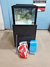 "MARINELAND MODEL:ML-23SL BW1" 55GAL. LOBSTER MERCHANDISING TANK W/ ACCESORIES