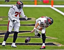 Tom Brady Buccaneers Unsigned First Buccaneers Touchdown Spike Celebrate Photo