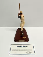 Roberto Clemente Pittsburgh Pirates Danbury Mint Figurine with paperwork