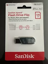 SanDisk 128GB iXpand Flash Drive Flip USB 3.1 Gen 1 for iPhone / iPad