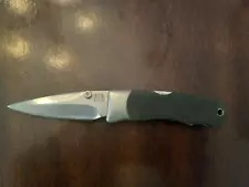 Sog Sogwinder 1 folding knife in very good condition.