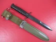 WWII US Army M3 Trench Knife w/M8 Scabbard - Guard Marked: US M3 CASE - NICE