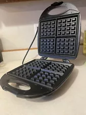 Waffle maker (Good Condition)