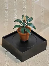 VINTAGE ARTISAN MADE PEACE LILY PLANT FOR MINIATURE DOLLHOUSE