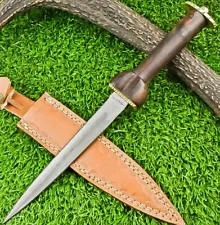 Custom Hand Forged Damascus Steel Dagger Knife, Hunting Knife, Natural Wood 160