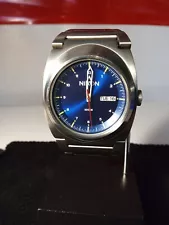 Nixon (You Know) The Don II (blue) SS with watch stand