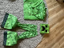 Child’s Minecraft Creeper Halloween Costume