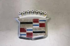 Vintage Ornament Emblem Crown 20005683 for Cadillac