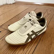 Vintage ASICS Men’s Martial Arts Bruce Lee Trainers Sneakers 8.5 Brown And Cream