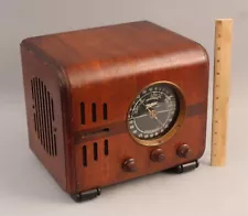 RARE Antique 1937 Art Deco Zenith 5-s-218 CUBE Radio w/ Lighting Bolt Knobs