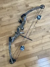 Reflex Compound Bow With FREE Archery Kolpin Bow Case. Nice!