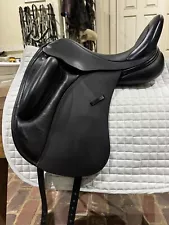 17” Custom Saddlery Wolfgang Solo MK II Short 15” Flap Set to Wide