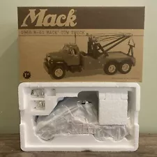 First Gear 19-2225 1960 Mack B-Model Tow Truck Reading PA 1:34 Scale