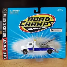 Road Champs International Tow Truck Deluxe Series Diecast 1:64