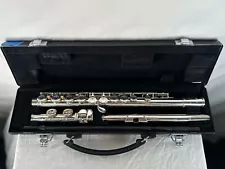 Used Yamaha YFL-221 Student Flute