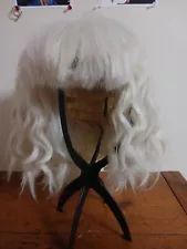 Short Blonde Bob Wig With Bangs Curly Styled