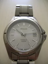 Seiko Titanium 100M quartz very good in original box