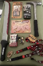 WALKING DEAD Lot - Foam Sword / Hammer, Games, Cards, Accessories, Frames