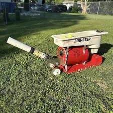 THE ORIGINAL Lobster LOB-STER Model 101 Tennis Ball Serving Machine Oscillator