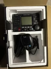 Icom M506 vhf marine radio