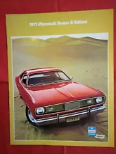 1971 PLYMOUTH "DUSTER & VALIANT" Car Dealer Sales Brochure