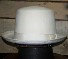 Deluxe Quality Top Hat (Lg. ivory)