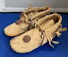 Vintage Native American Made Indian Leather Moccasins Shoes