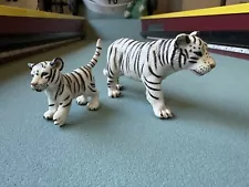 Schleich WHITE TIGRESS + CUB Siberian Tiger Wildlife Figure 2003 Retired 14352