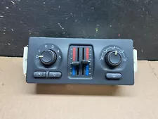 2003 to 2006 Chevrolet Silverado HVAC Heater Climate Control Module C4245 DG1