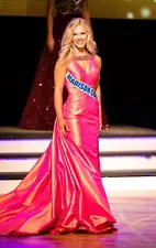 Sherri Hill Couture Gown Fitted with Overskirt Size 6 Couture Fits like 0/2