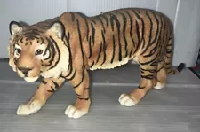 Bengal Tiger World of Nature - Wild Life Hard Resin Heavy