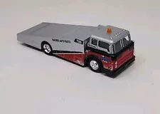 Maisto FORD COE RAMP TRUCK CAR HAULER