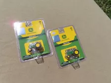 HO Athearn JOHN DEERE Model B Tractors Model #7700 Lot of 2