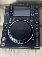 Pioneer cdj 2000 nexus 2. Works Perfect. No Reserve!