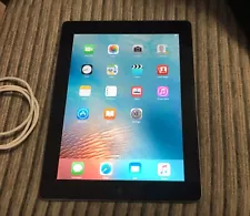 EXCELLENT CONDITION Apple ipad ios 9 with e x t r a s