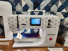 Bernina 770QE SE Tula Pink Sewing, Quilting, and Embroidery Machine! (No Emb)