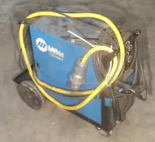 MILLER 903604 MILLERMATIC 250X WIRE WELDER 200A 28V 60%CYCLE 38 OCV KK19360 60HZ