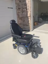 Pride Mobility Quantum Q6 Edge 2.0 Power Wheelchair: For Sale