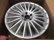 One Mercedes S Class oem factory rear 19x9.5 wheel A2224011602 5X112 SILVER