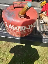 VINTAGE LAWN BOY MOWER GASOLINE 2 1/2 GAL CAN CLEAN INSIDE SEE PHOTOS PLEASE