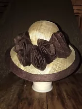 DERBY DAY/WEDDING SINAMAY HAT WITH LARGE HANDMADE BROWN FLOWERS, beige size 22