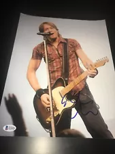 KEITH URBAN SIGNED AUTOGRAPH 11x14 PHOTO CONCERT SHOT GUITAR NASHVILLE BECKETT