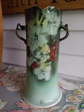 (Flaw...See Pics) Grape Vine Large Flower Vase Green Red (Pa)