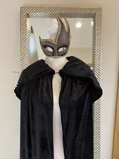 Phantom of the opera costume - black cape & Mask One Size Fits All